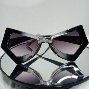 Unique Butterfly Design Sunglasses - Grey